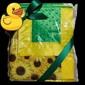 💚💛🌻brand NEW🌻💛💚Beautiful Sunflower baby blanket 🌻💛Handmade💛
